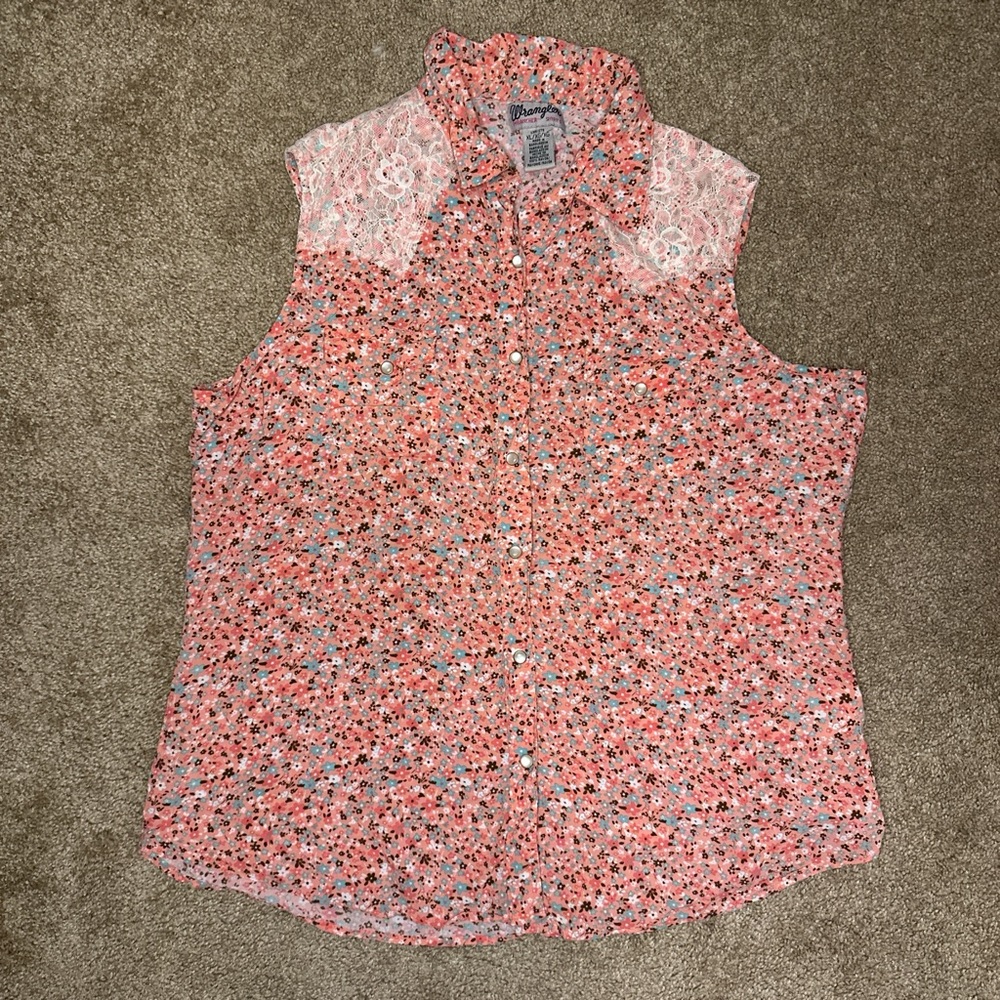 Wrangler Pink Floral Lace Pearl Snap Sleeveless Collared Blouse